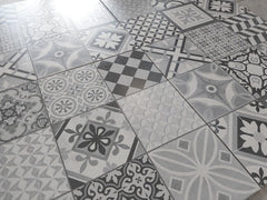 LOURDES CALCAREO GRIS 56X56CM (2.17M2)